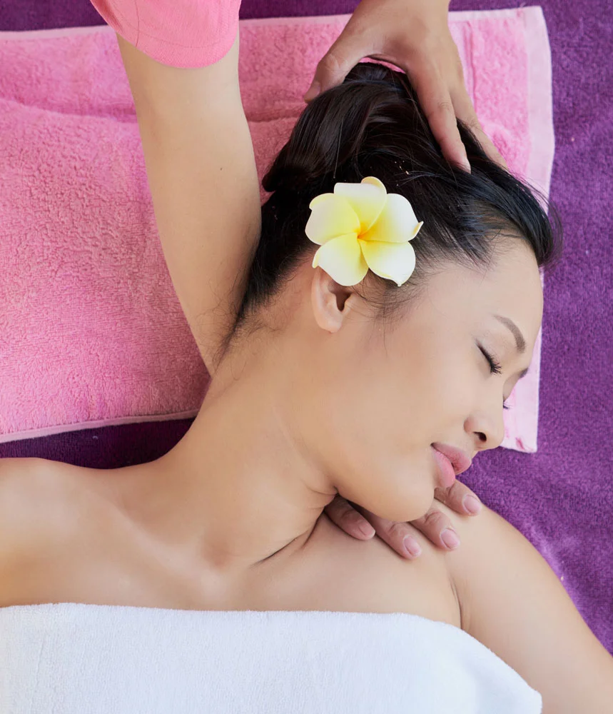 relaxing-spa-procedure-YWFXDHM-1